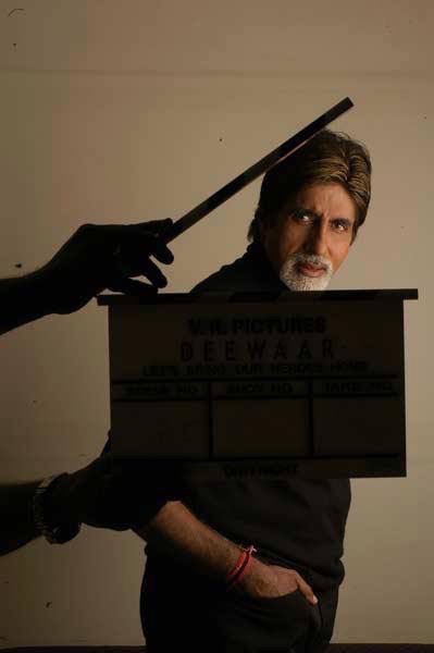 Amitabh Bachchan image number 131