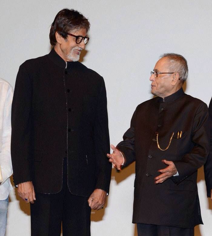 Amitabh Bachchan image number 176