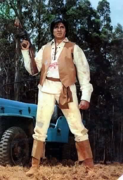 Amitabh Bachchan image number 206