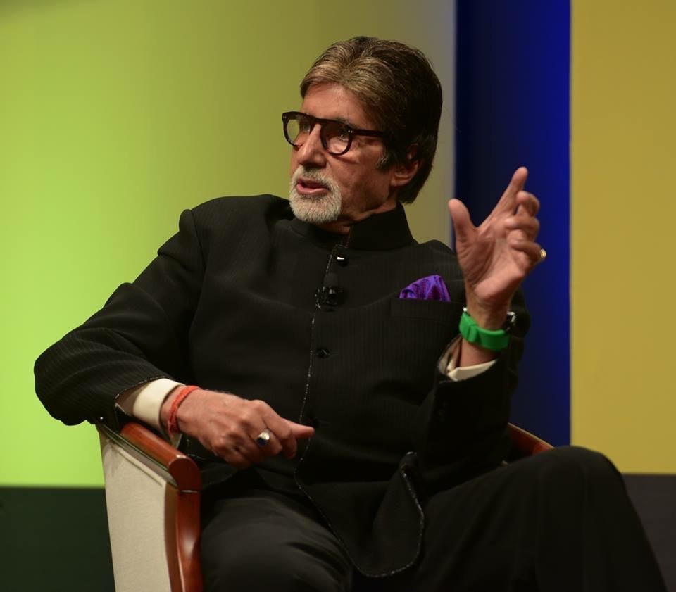 Amitabh Bachchan image number 221