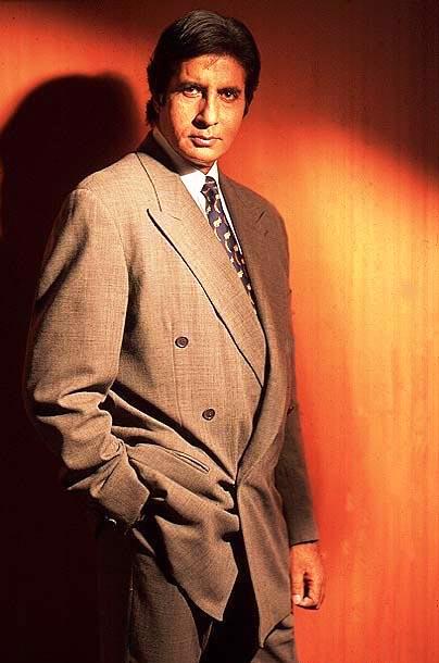Amitabh Bachchan image number 23