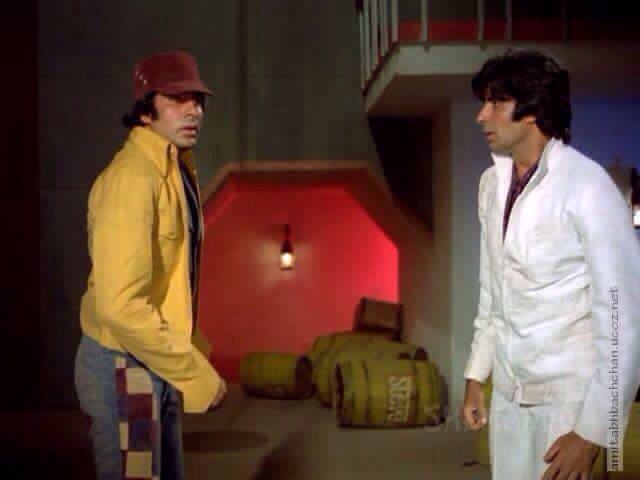 Amitabh Bachchan image number 243