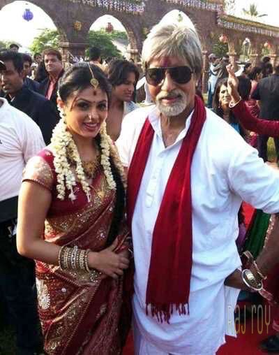 Amitabh Bachchan image number 250