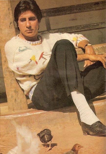 Amitabh Bachchan image number 252