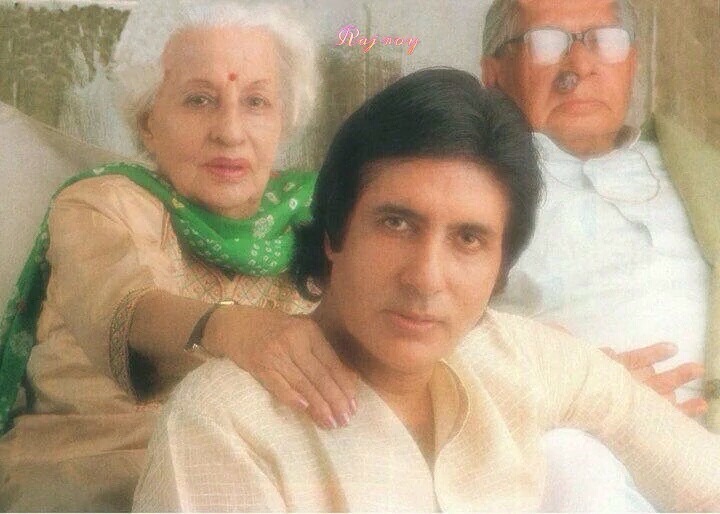 Amitabh Bachchan image number 290