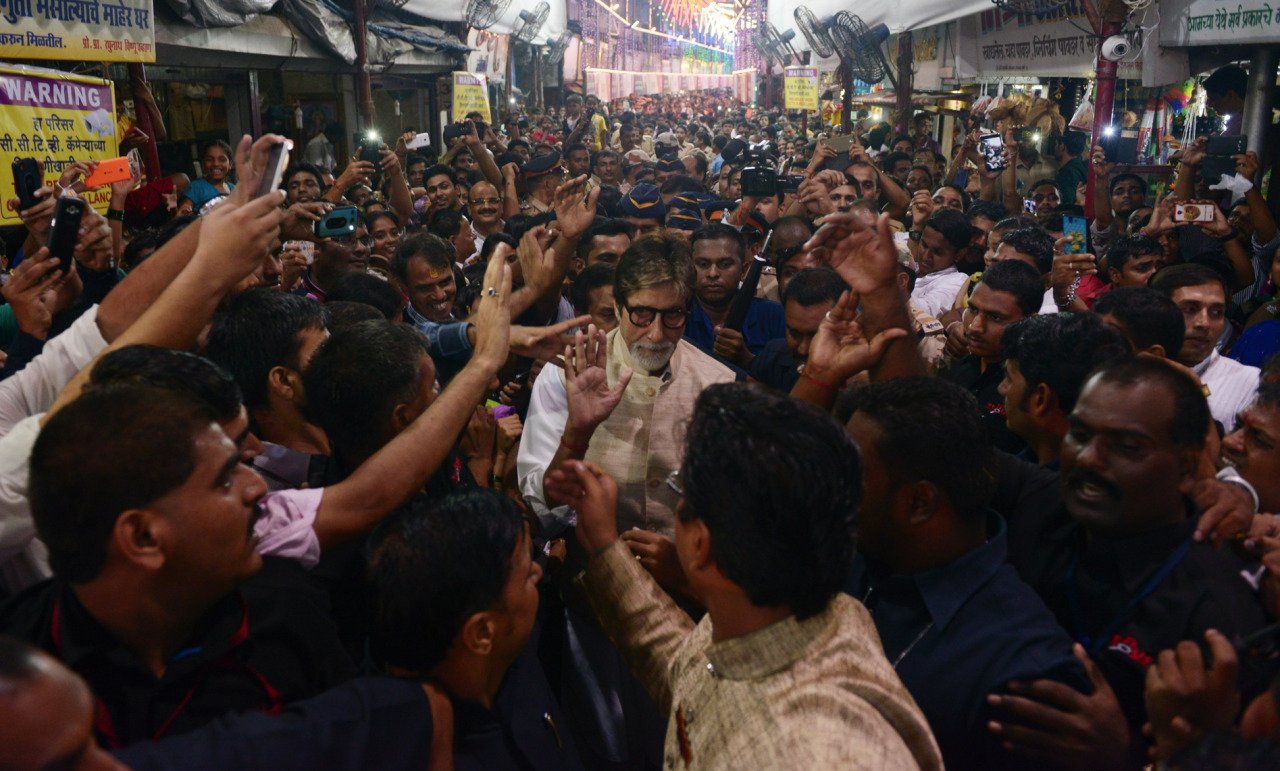 Amitabh Bachchan image number 41