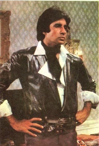 Amitabh Bachchan image number 67