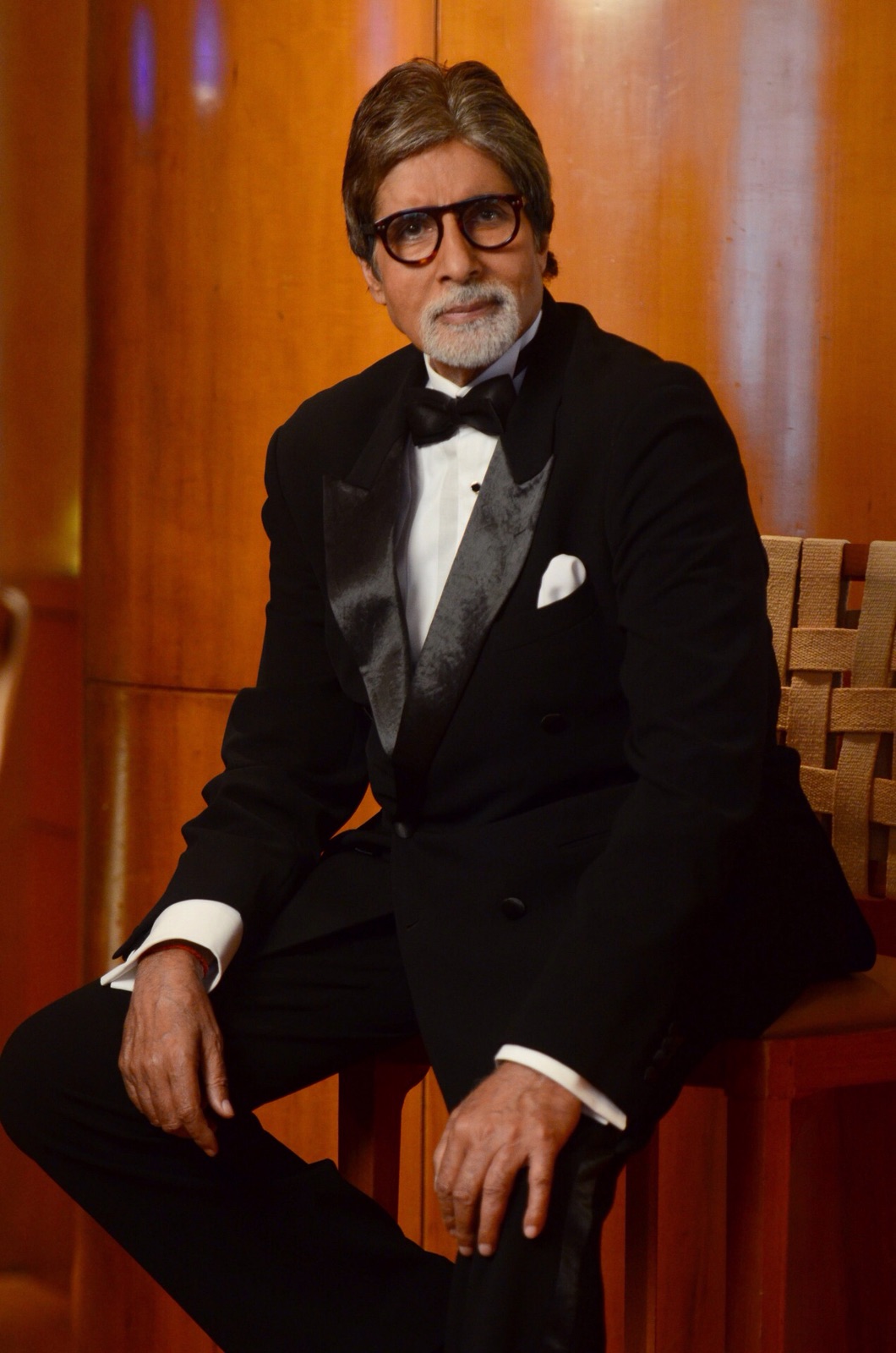 Amitabh Bachchan image number 70